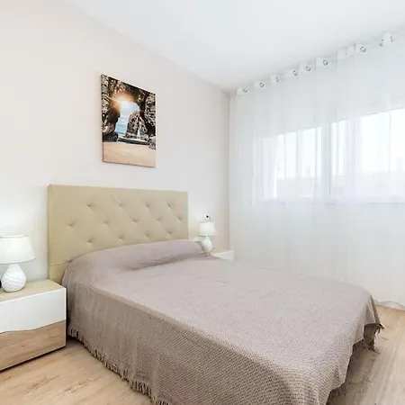 Gases 1br Penthouse Appartement *