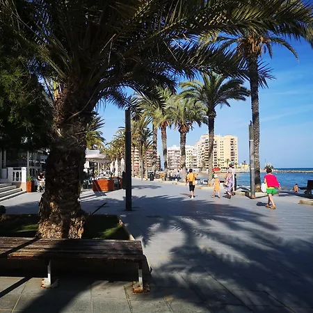 דירה Gases 1br Penthouse